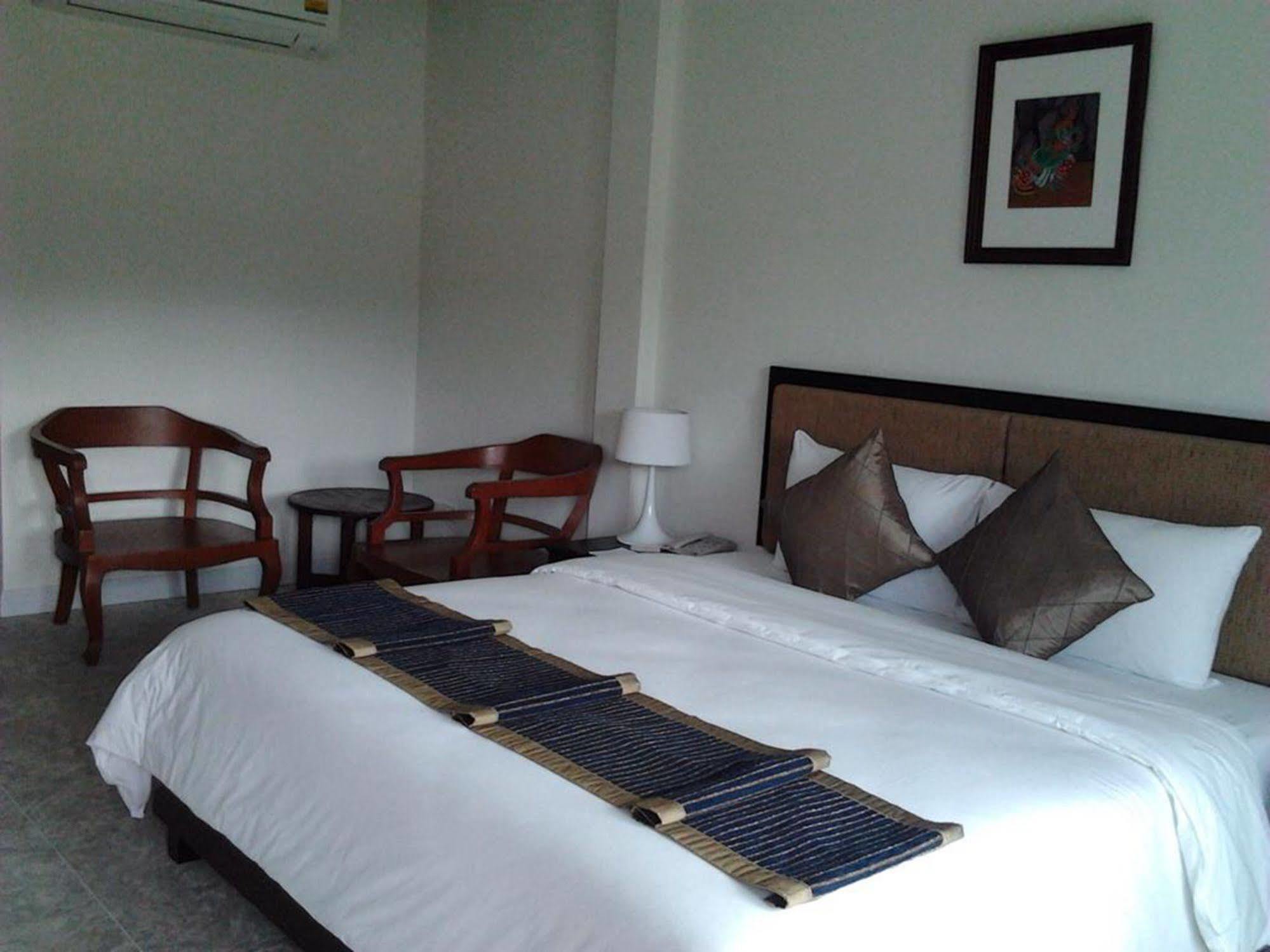 Phukamala Suite Phuket Exterior foto