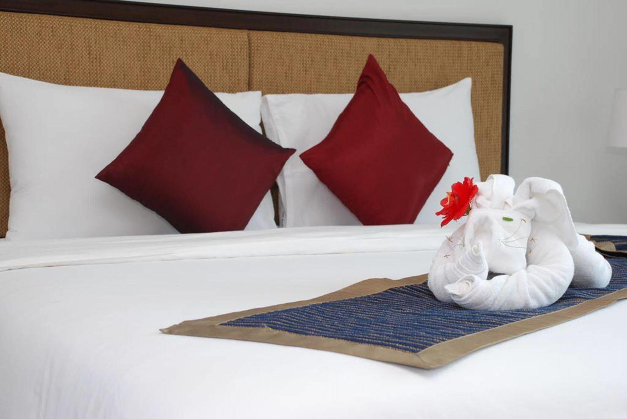 Phukamala Suite Phuket Exterior foto